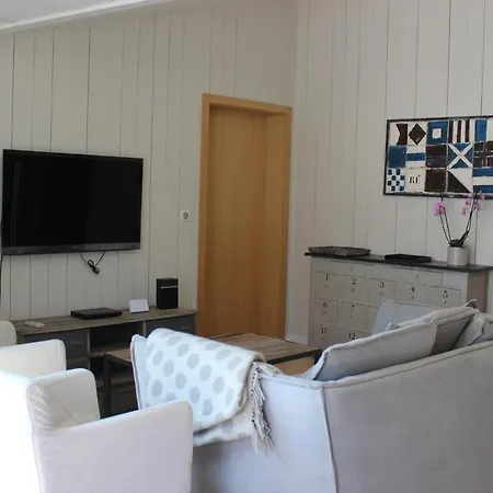 Villa Mv *
