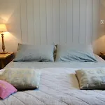 Mv Βίλα *